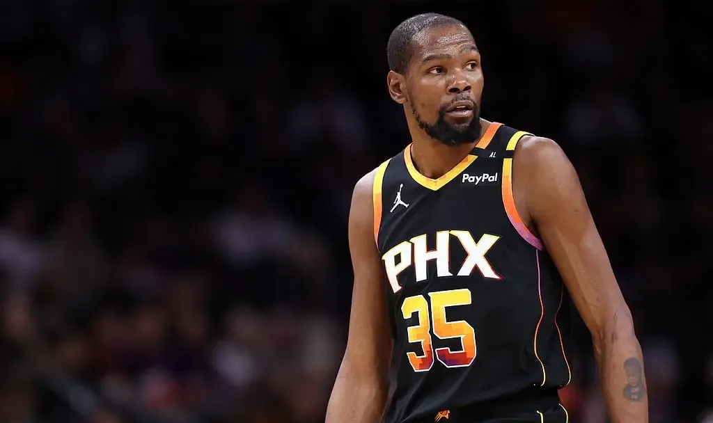 开云体育平台APP-雷霆爆冷步行者，杜兰特三分雨点燃全场的简单介绍