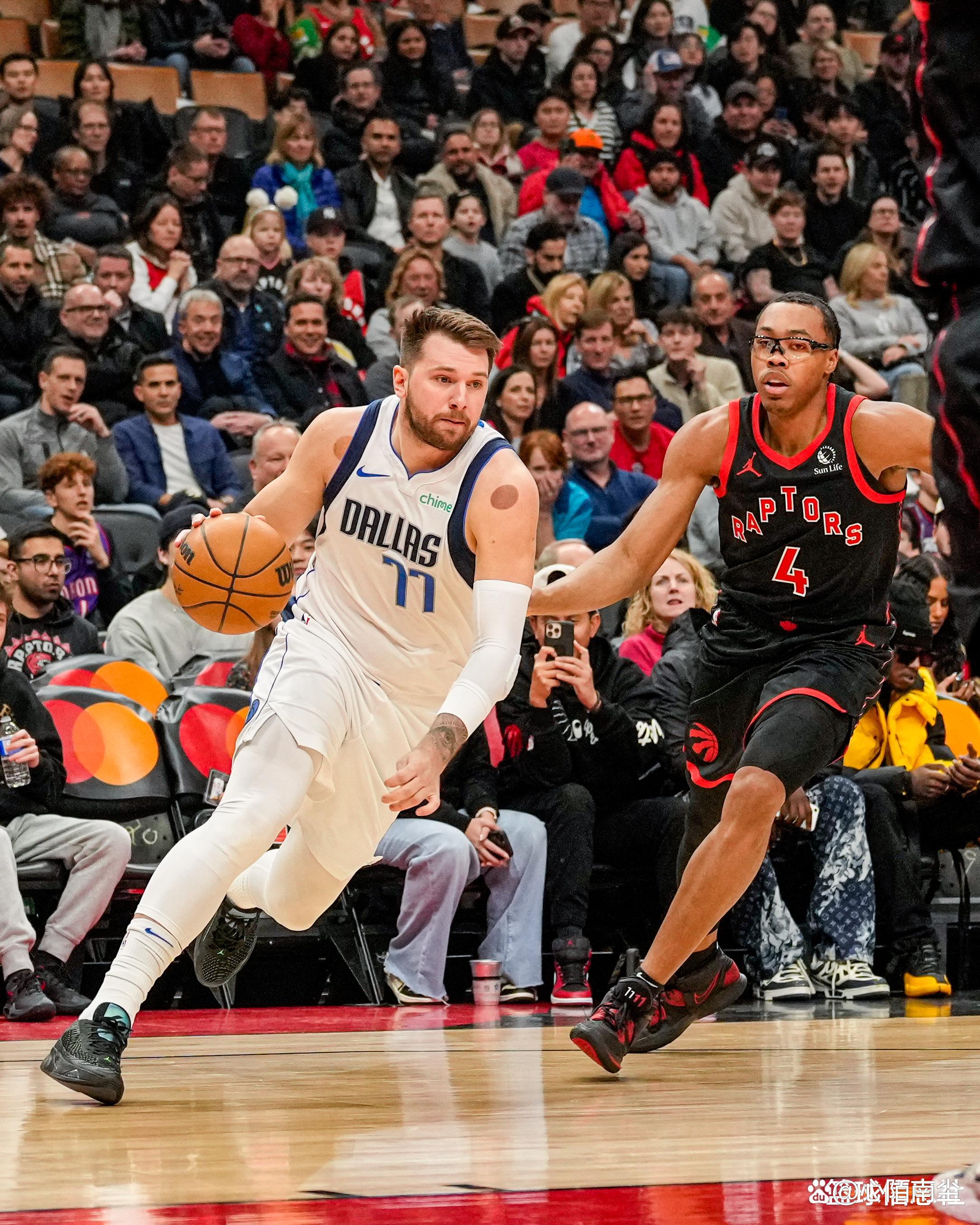 开云体育下载-关于独行侠鏖战马刺，克莱关键制胜的信息