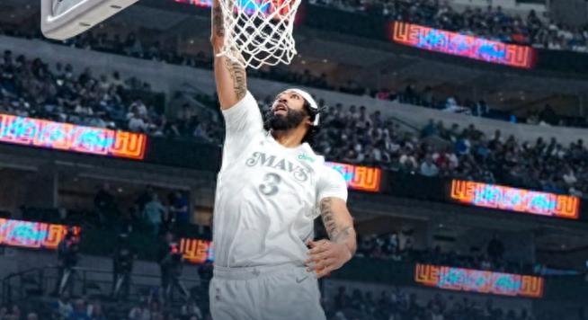 魔术险胜猛龙，浓眉哥统治全场