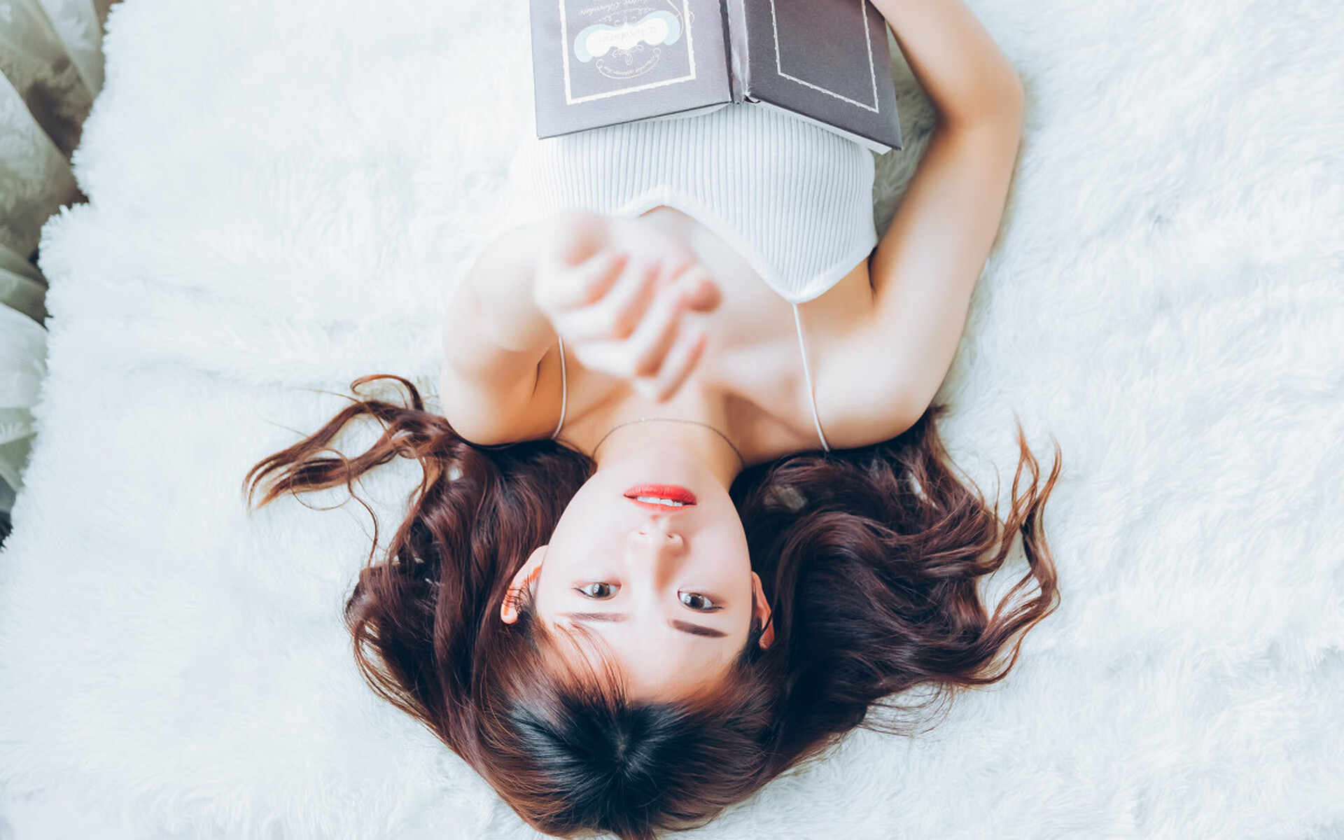 洪都拉斯意外收割英格兰,莱万化身关键先生谱写奇迹