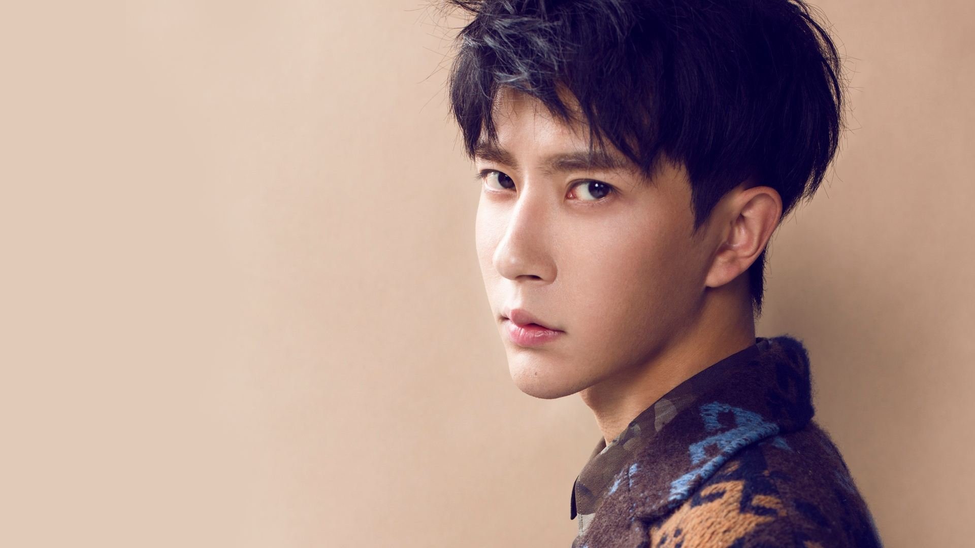 当杭州的潮水淹没波士顿，拉文用三十二英尺绝杀改写的篮球法则