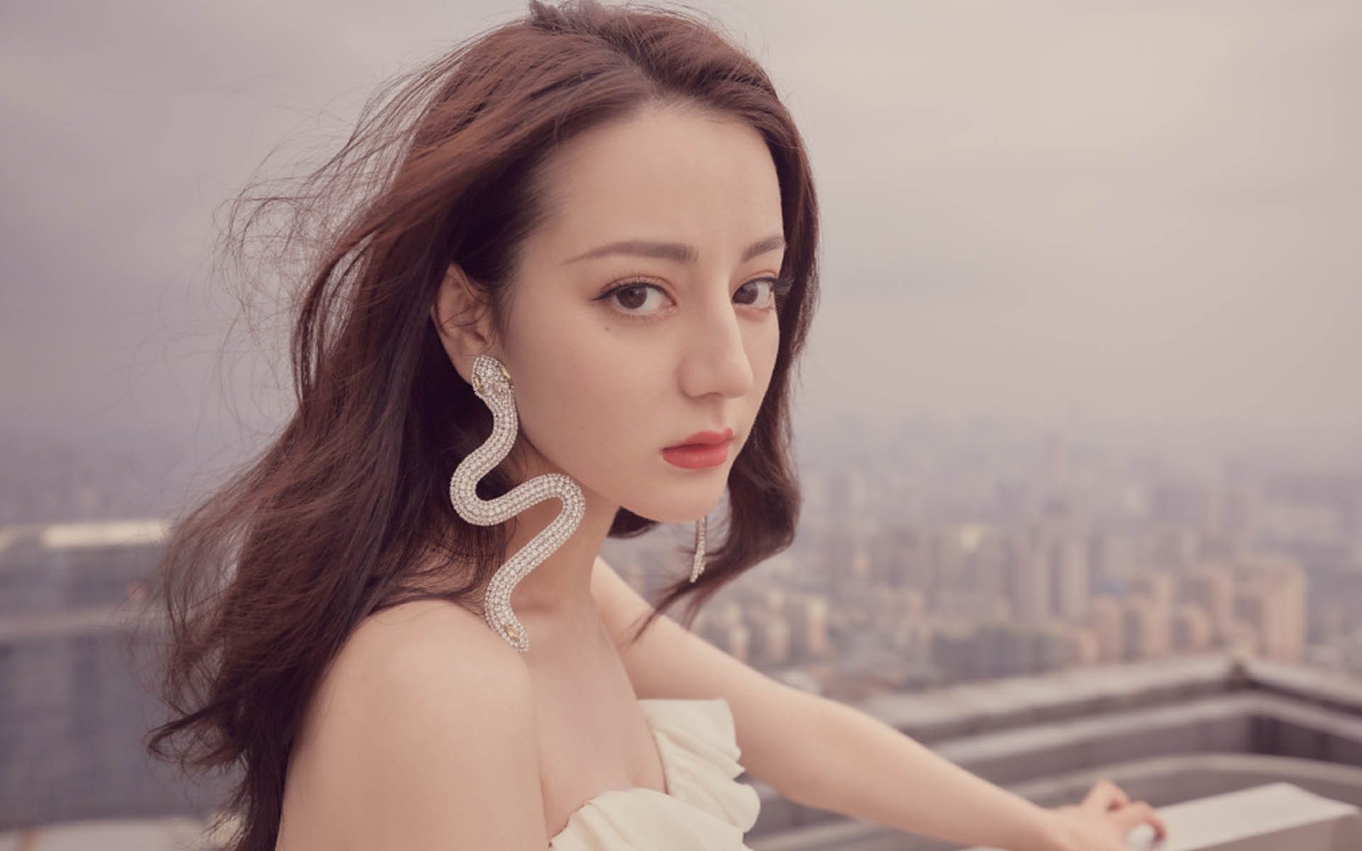 阿圭罗爆发定乾坤！勒沃库森争冠战惊险胜出牙买加队