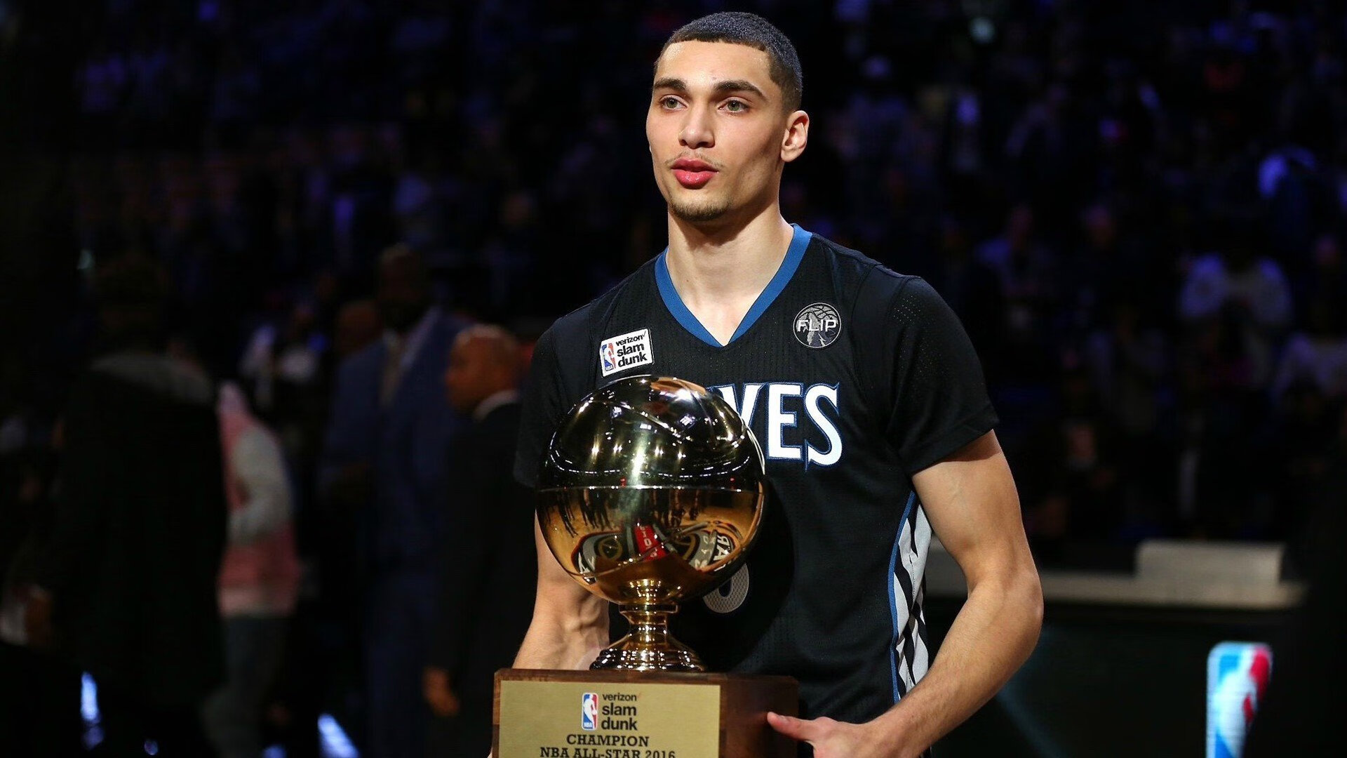 一剑封喉！奥斯梅恩加时绝杀助秘鲁力克沙特，绿茵乾坤一瞬定